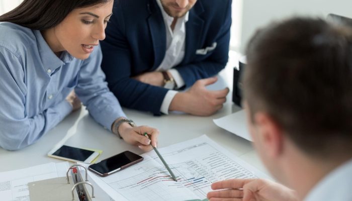 financial-advice-picture-id817354898-2-1